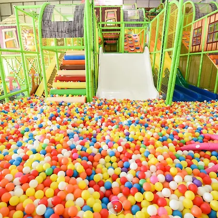 Prázdninový dům Waldklang Panorama - Eingezaeunt - Aussen-sauna - T-fussball - Billard - Hunde Willkommen Alpirsbach